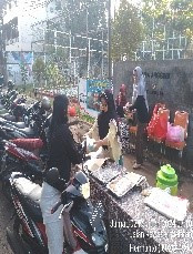 Kegiatan Jum'at Berkah RW 02 Kel CPT di RPTRA Anggrek