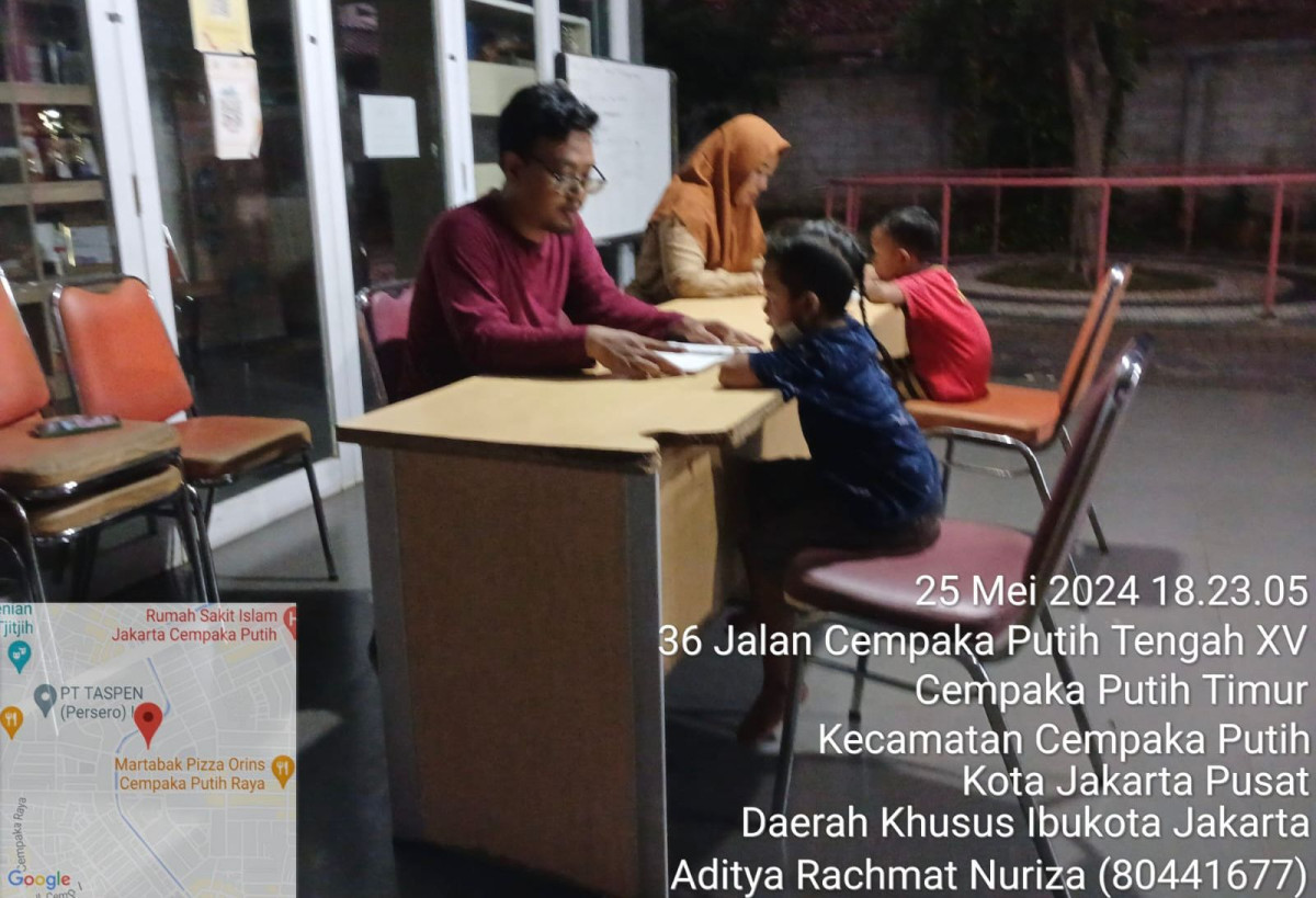 Giat anak-anak mengaji malam di RPTRA Kampung Benda