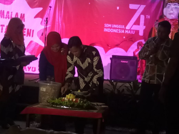 Malam pucak HUT Kemerdekaan RI ke -74 
