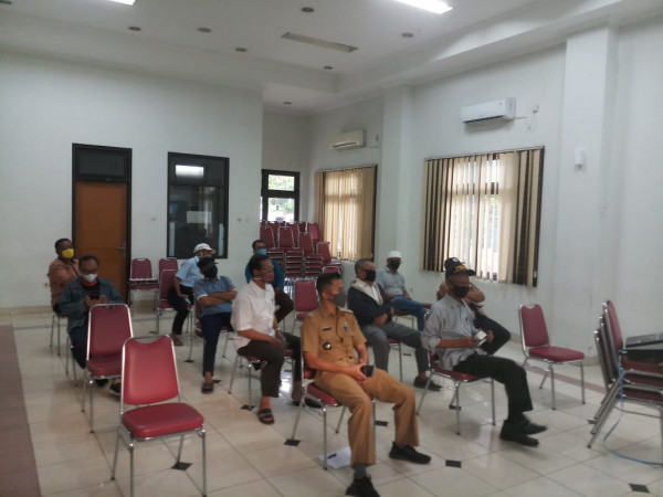 Rapat Koordinasi PP Covid-19 Di Aula Kelurahan Utan Kayu Selatan
