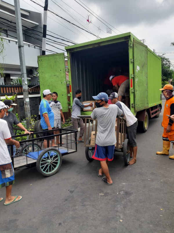 PENYALURAN BANSOS RW 09