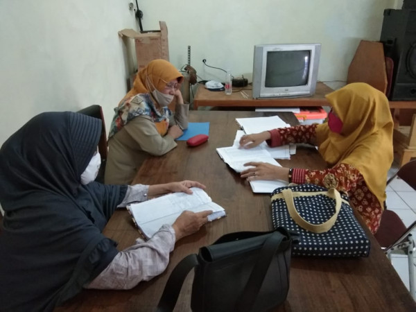 Monitoring Administrasi Bank Sampah di Rw06
