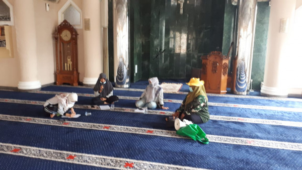Koar-koar PSN dan covid -19 Masjid Al Fajar Bersama Staff Kesra Kel Utan Kayu Selatan