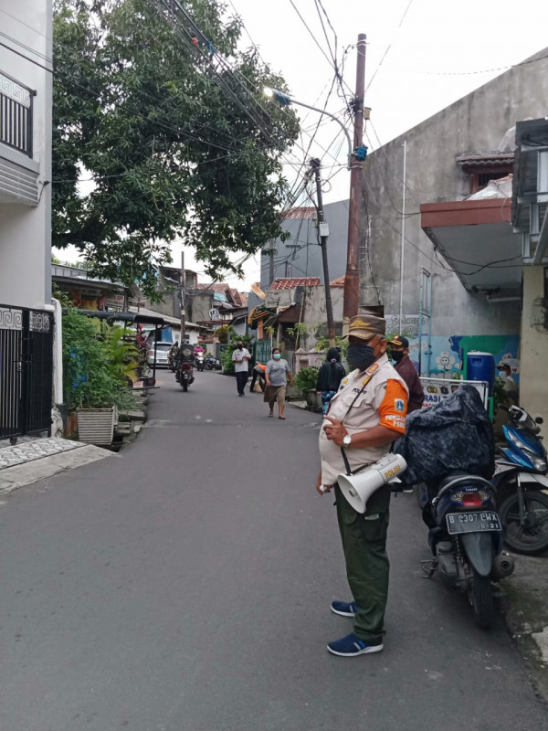 Tibmask di Rw 07 oleh Kasie Kesra dan Satpol pp 
