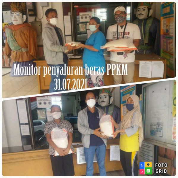 Monitor Penyaluran beras PPKM dari Kemensos WJT oleh Staf Kesra Kel. UKS 