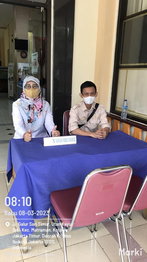 Pengelola RPTRA dan Staff Kelurahan Piket Pos dan Pengaduan