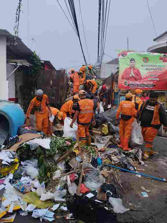 Kerja Bakti Warga RW 09