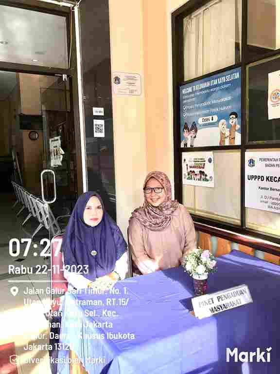 Piket Pos Pengaduan Masyarakat Pengelola RPTRA dan ASN  Kelurahan Utan  Kayu Selatan