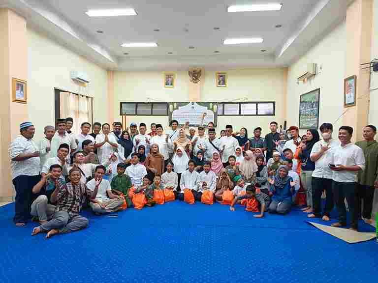 Santunan Anak Yatim dan Syukuran Petugas PPSU dan Pengelola RPTRA