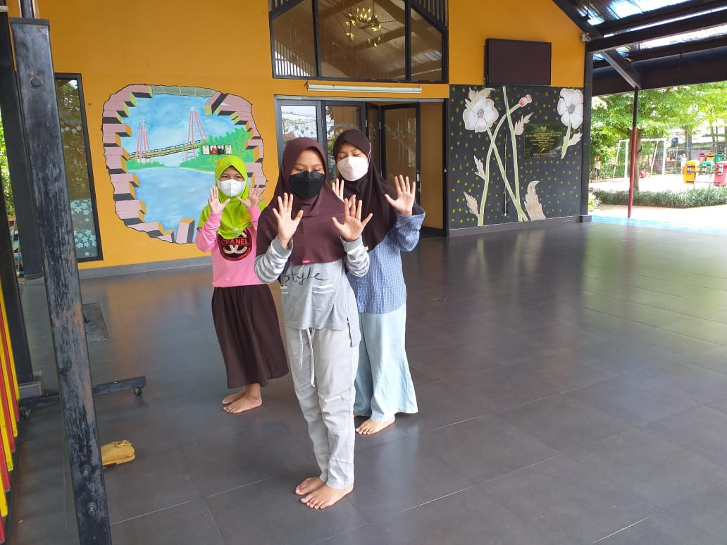 Latihan Menari SDN 011 Pagi