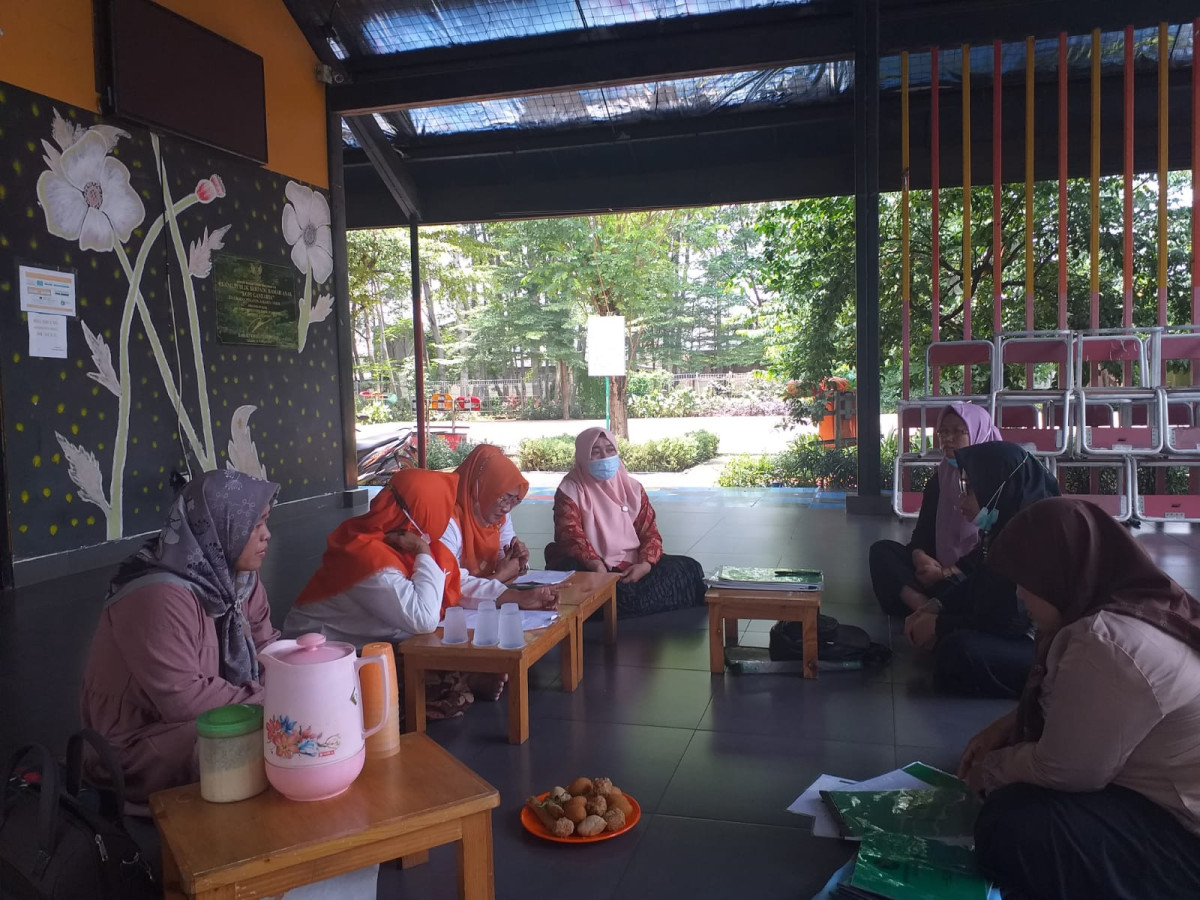 KEGIATAN PIK KELUARGA RW 01 DAN 10