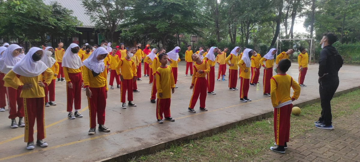 OUTING CLASS SDN 011