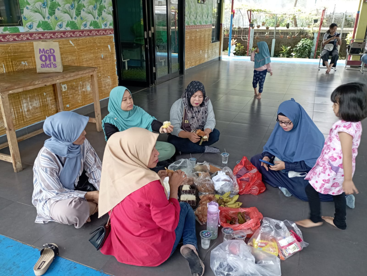 RAPAT KORLAS SMP 184