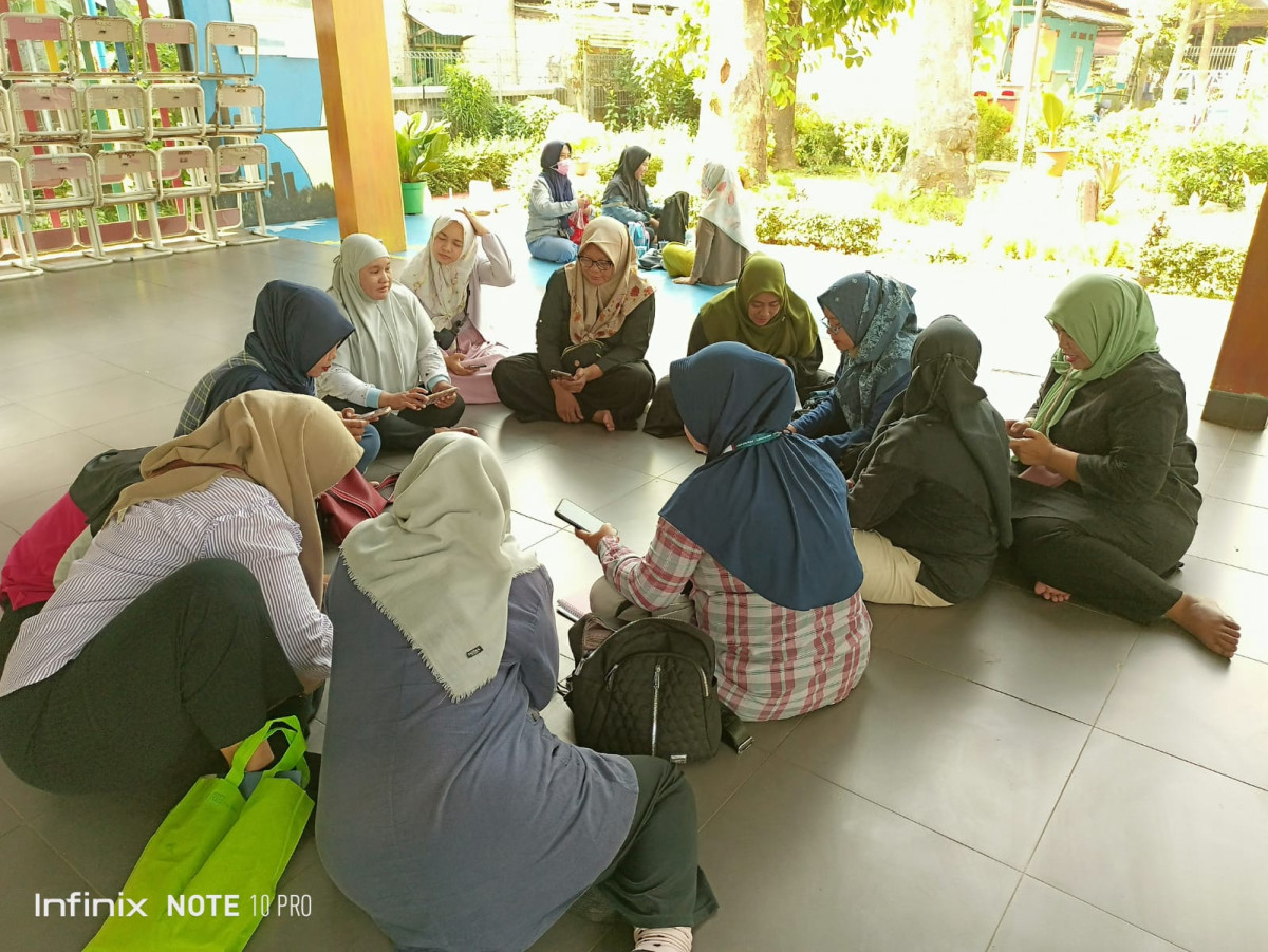 MEMBANTU PENGINPUTAN DASAWISMA