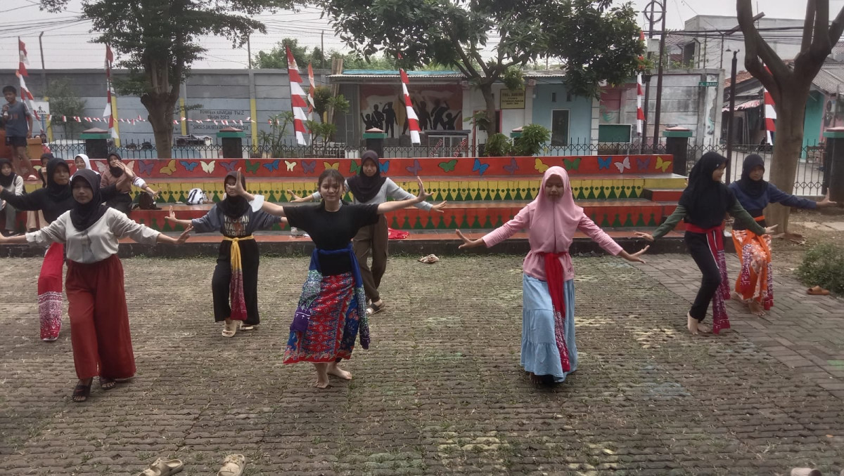 latihan menari smp 251