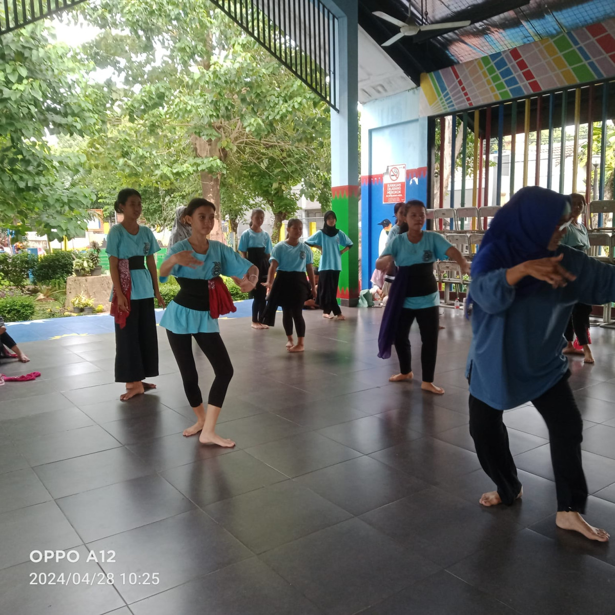 LATIHAN MENARI SANGGAR DAYA PRESTA