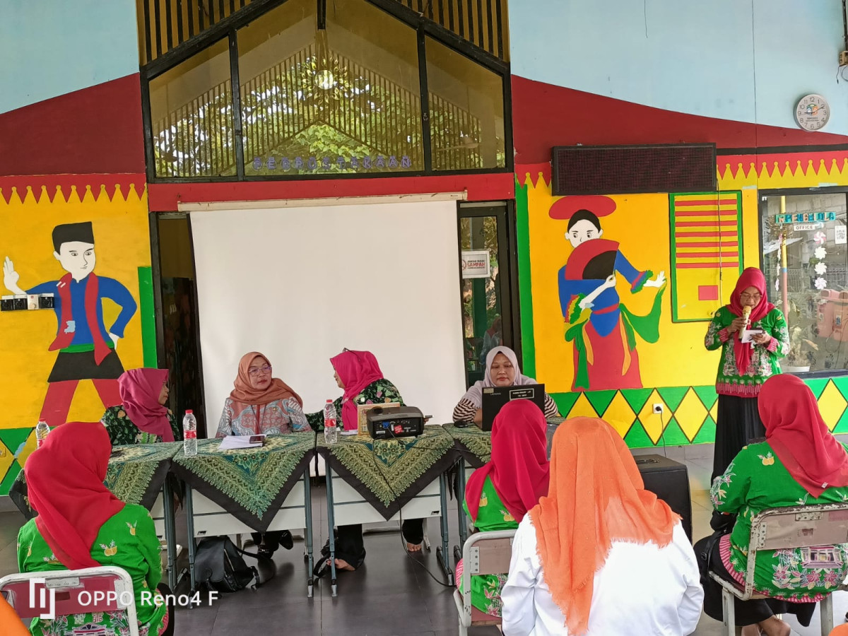 SOSIALISASI KETAHANAN KELUARGA