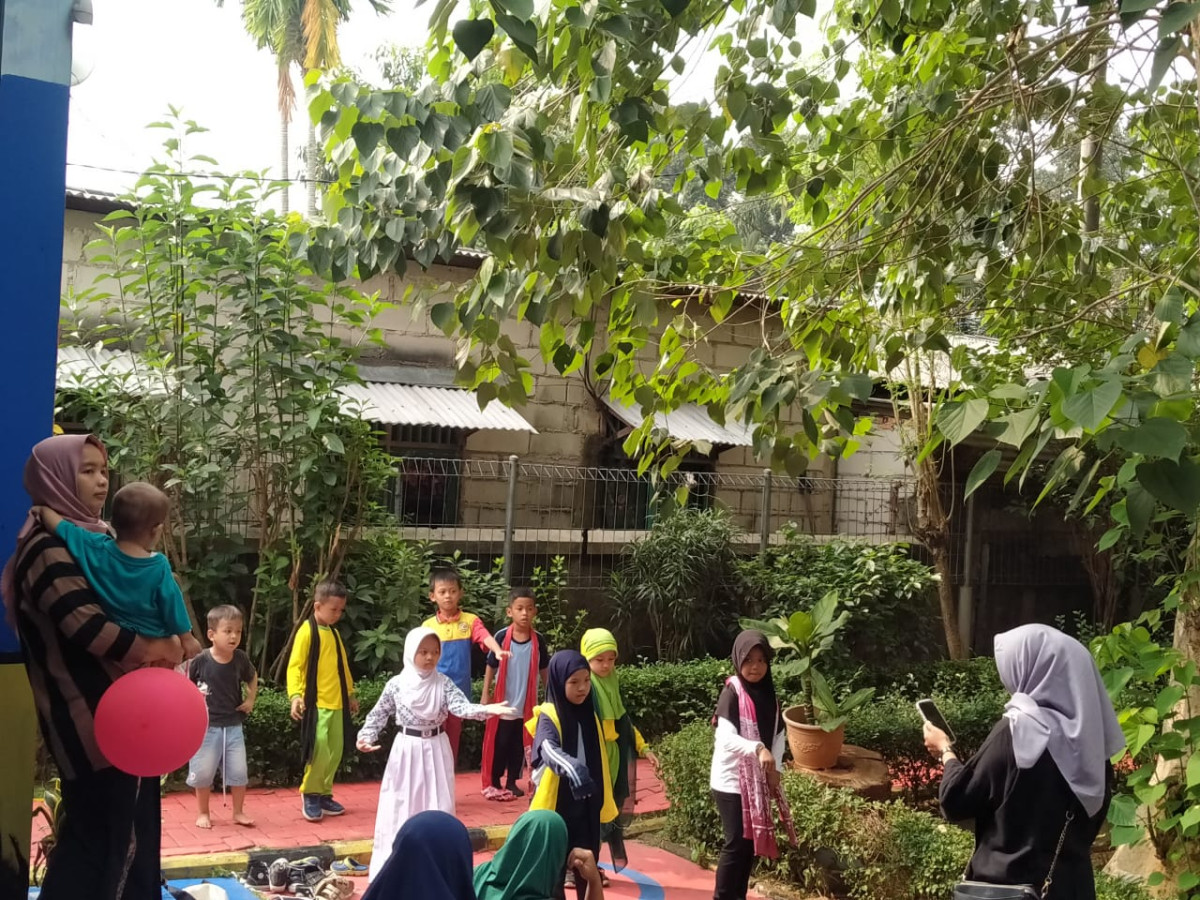 LATIHAN MENARI SDN 09