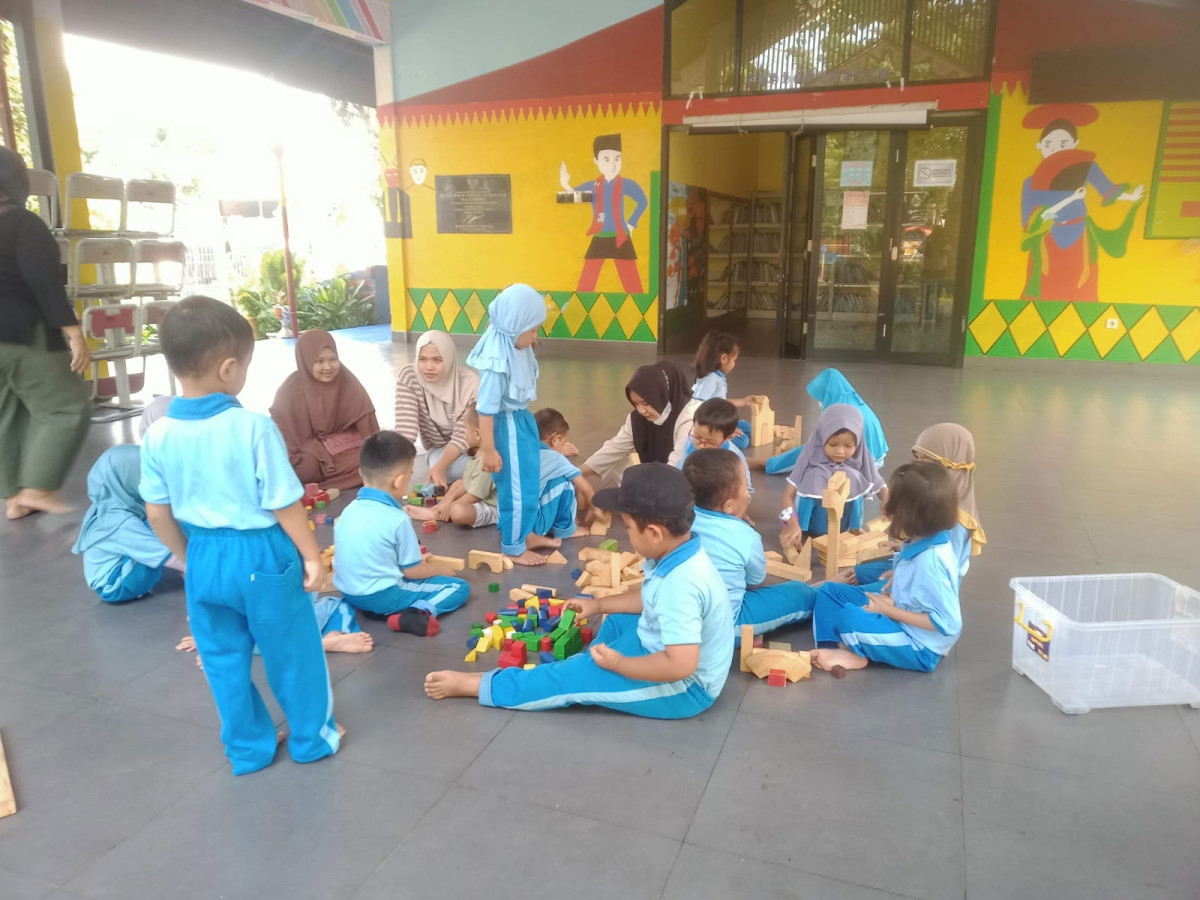 OUTING CLASS PAUD DAHLIA