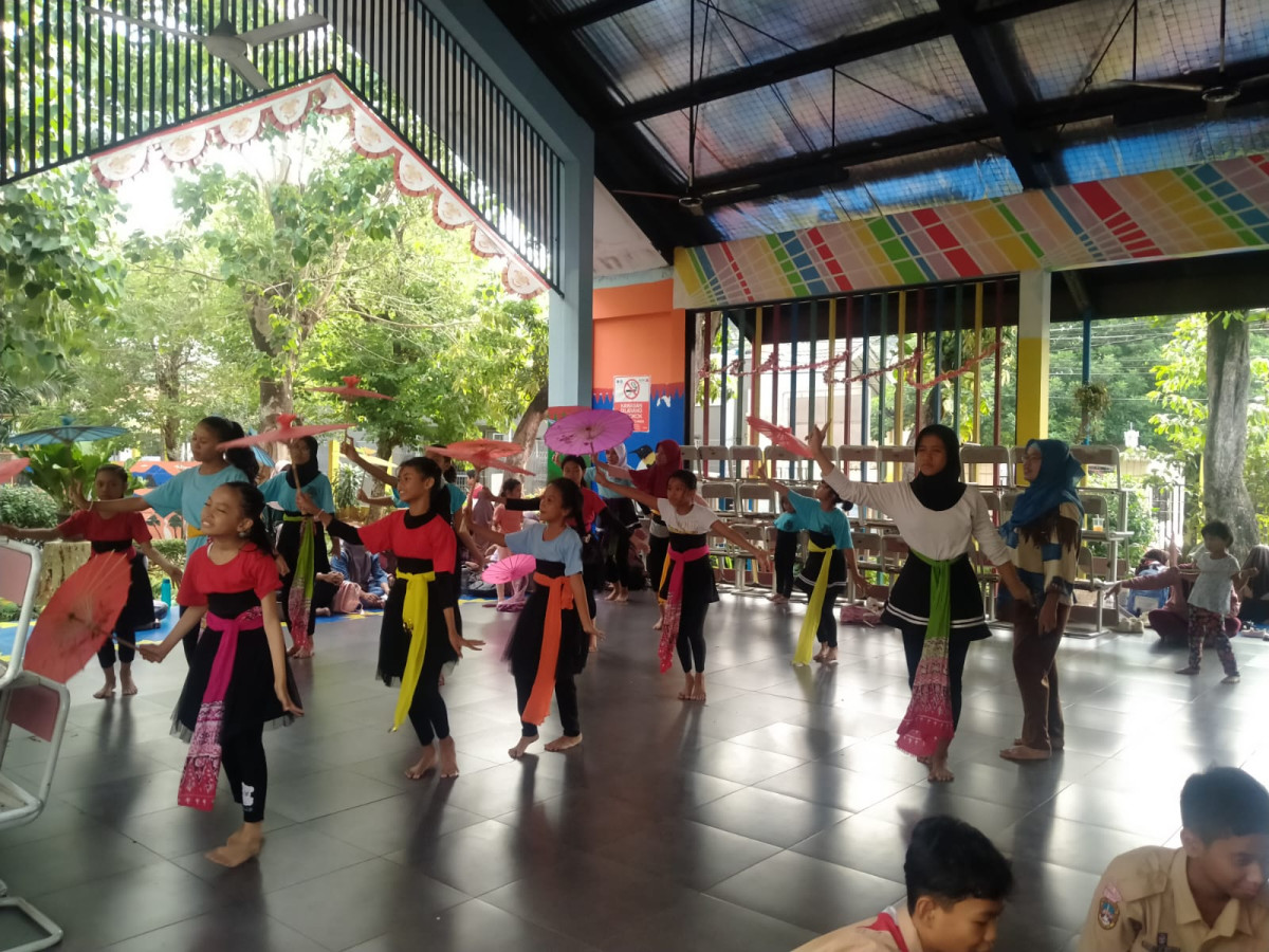 LATIHAN MENARI SANGGAR DAYA PRESTA