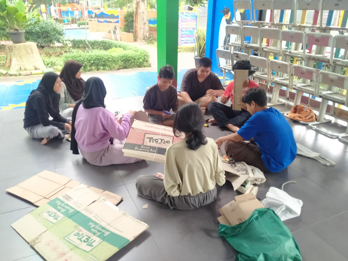 BELAJAR KELOMPOK SMP 184