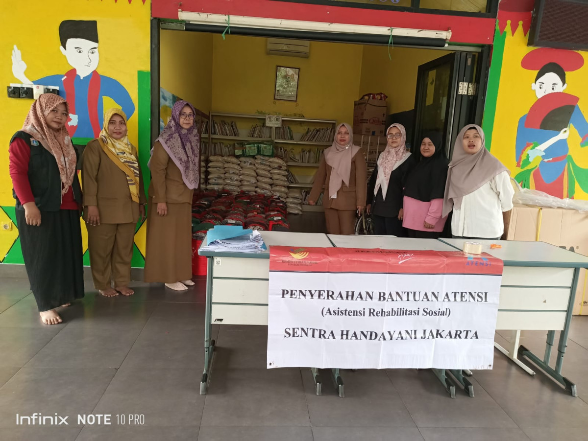 PENYERAHAN BANTUAN ATENSI (ASISTENSI REHABILITASI SOSIAL) KEMENTRIAN SOSIAL
