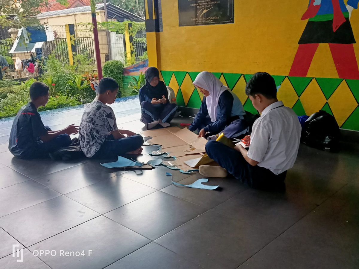 BELAJAR KELOMPOK SMP 91