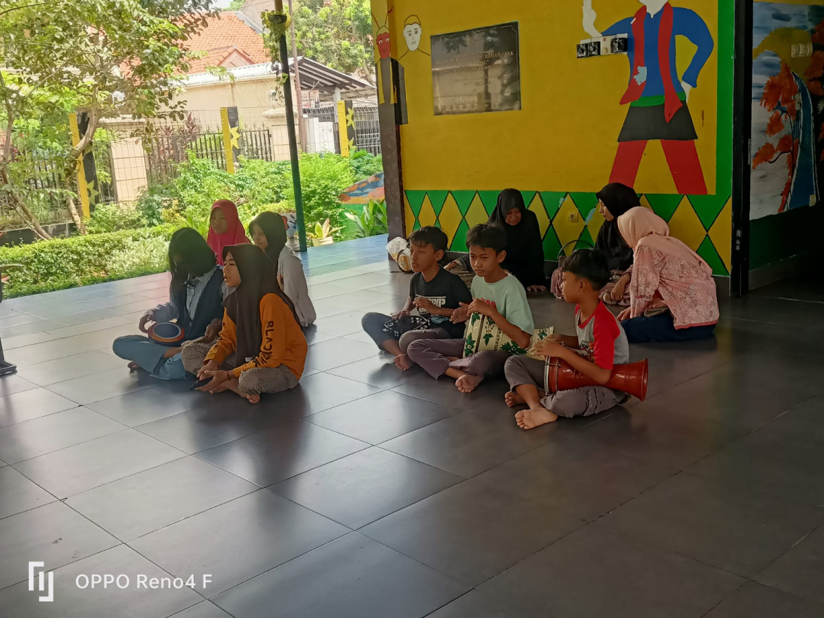 LATIHAN MARAWIS SD 10