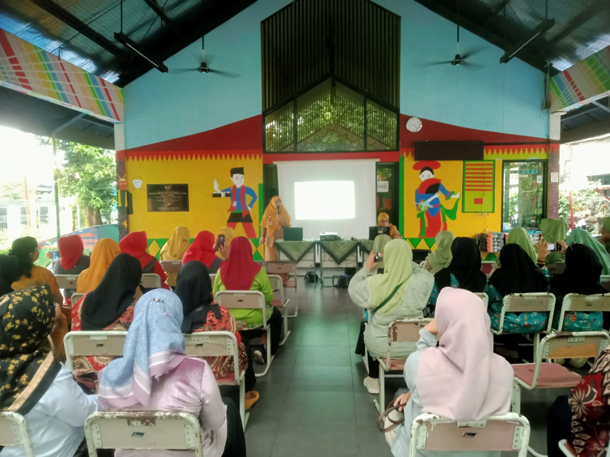 SOSIALISASI PENDATAAN IBU HAMIL DAN BAYI BARU LAHIR