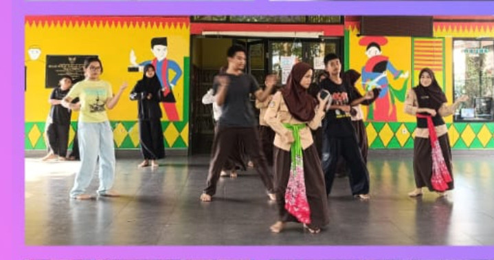 LATIHAN MENARI SMP 203