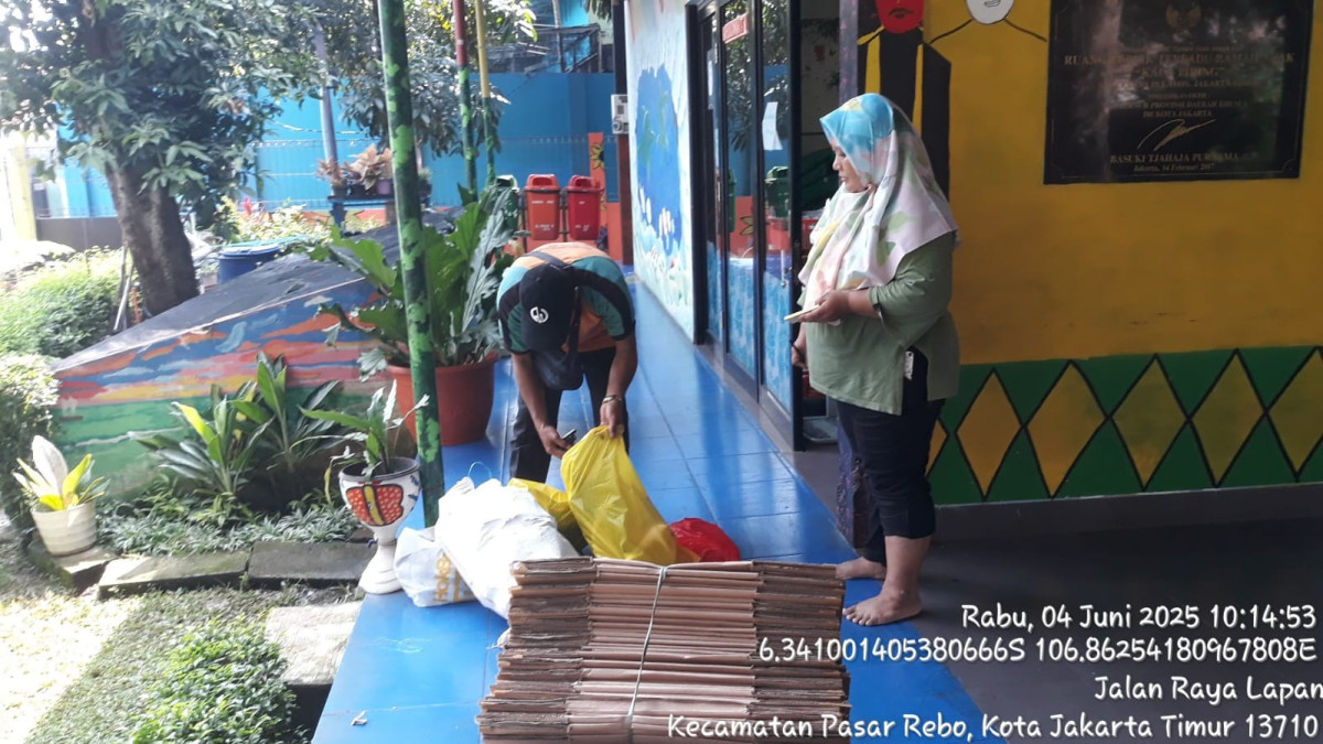 PENJUALAN SAMPAH PILAH RPTRA KE LH