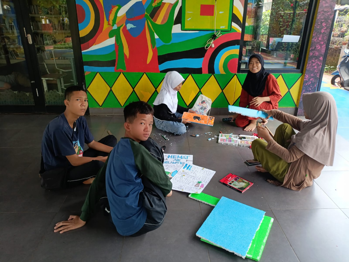 BELAJAR KELOMPOK DAN LATIHAN PRAMUKA