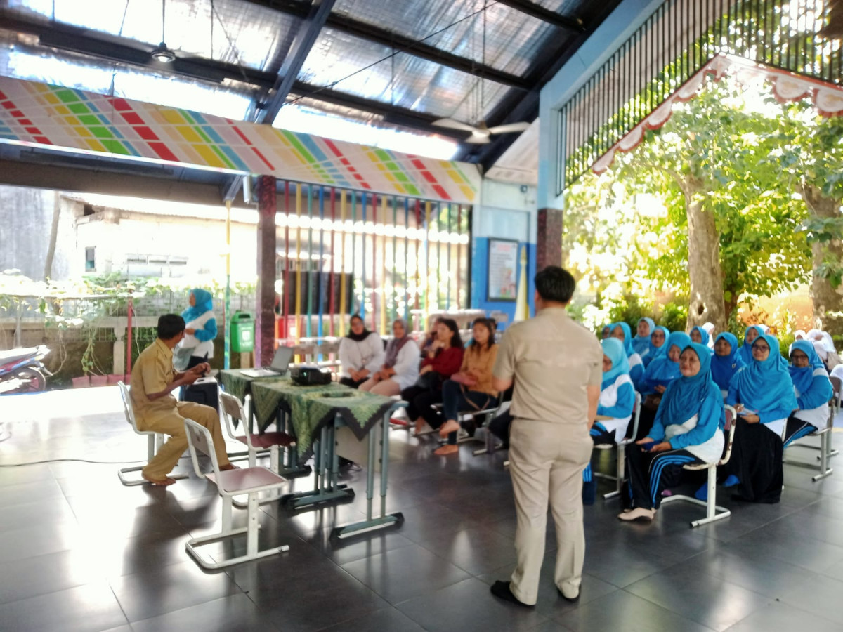 SOSIALISASI PENYAKIT MALARIA PUSKESMAS PASAR REBO