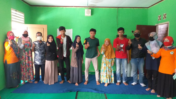 Pembentukan Kelompok PIK - KRR (Pusat Informasi & Konseling Kesehatan Reproduksi Remaja) Jalur Masyarakat di Kampung KB HEGAR