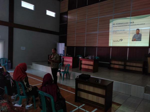 PEMBINAAN PENGELOLAAN KELOMPOK BKB HOLISTIKINTEGRATIF BAGI KADER BKB