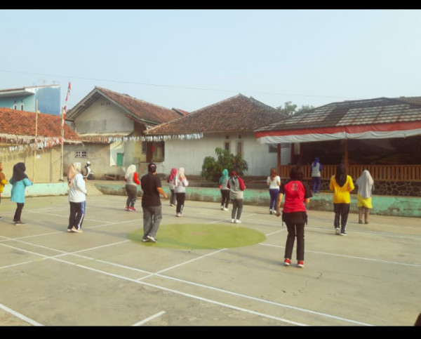 SENAM BERSAMA DI KAMPUNG KB ANGGUR