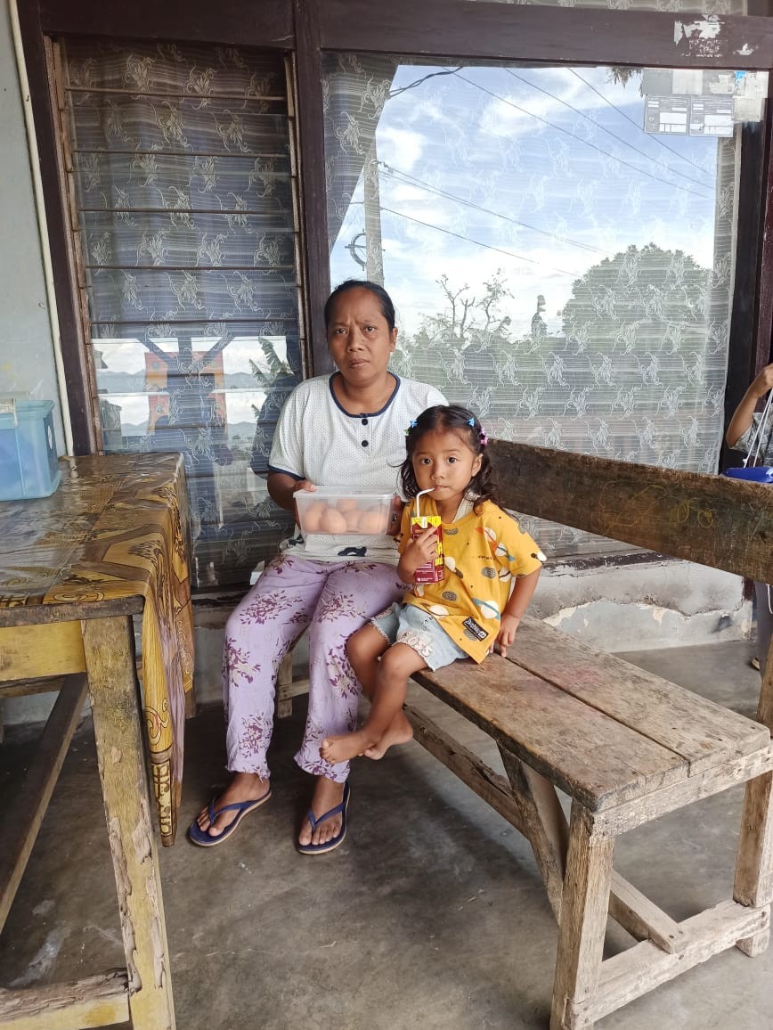 Kegiatan Penyaluran Telur Program GEKKSOR Putaran 5