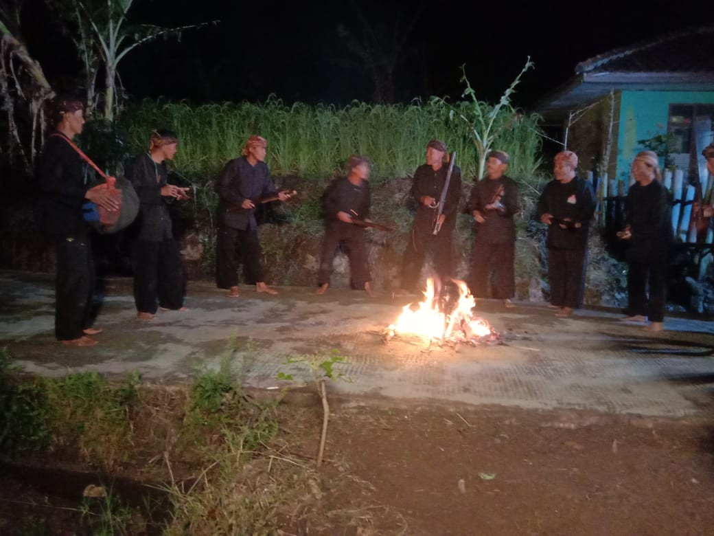 Bangkong reang kesenian asli kp cijaura rw 26