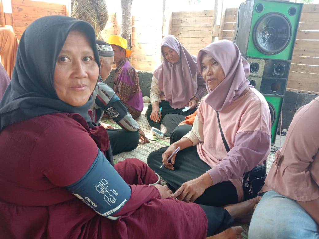Pemeriksaan oleh kader PTM