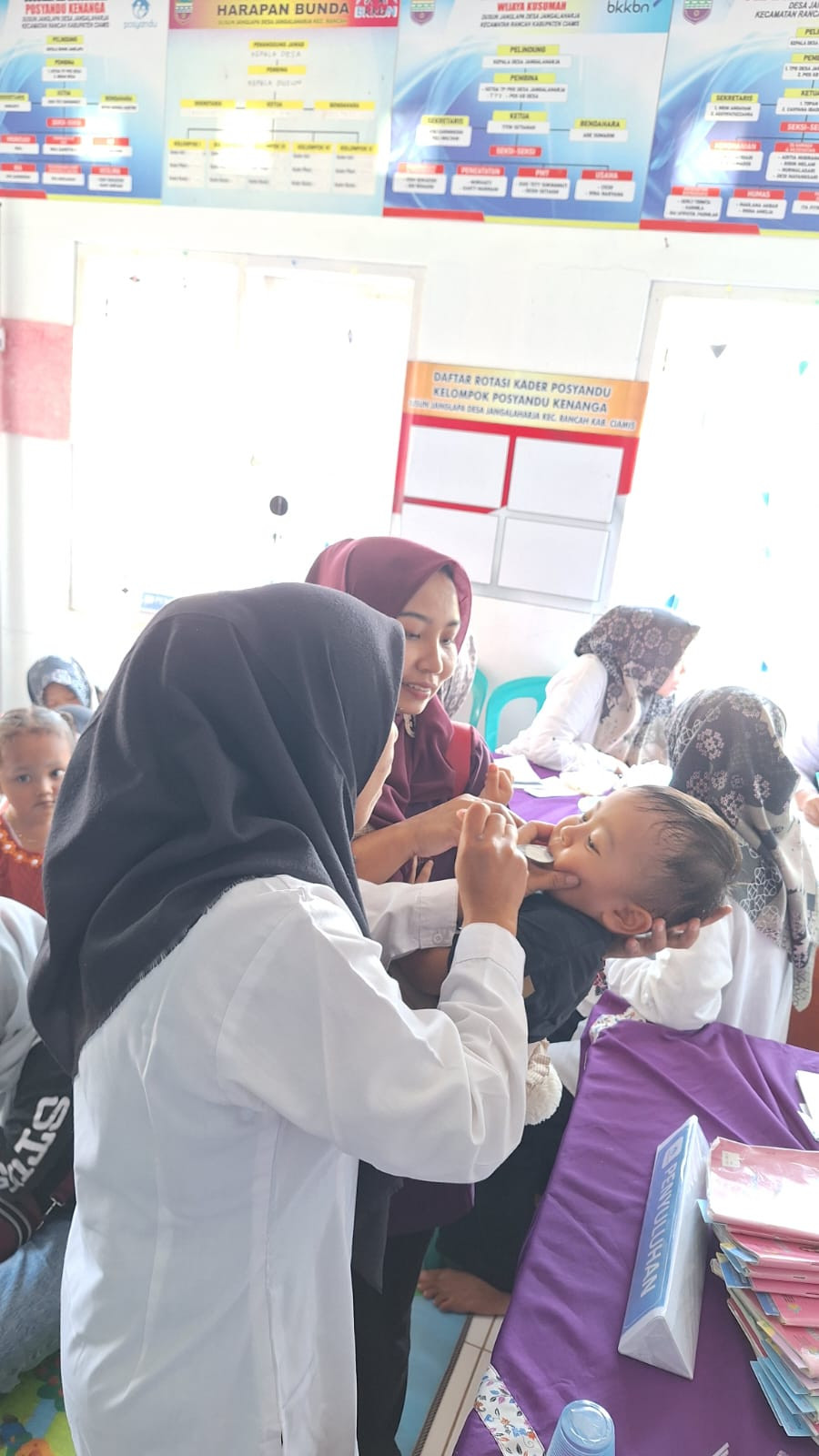 PEMBERIAN OBAT CACING PADA BALITA