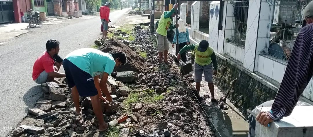 Cipta Karya lokal Desa Swadaya Masyarakat dalam rehabilitasi SPAL (Saluran Pembuangan Air Limbah)