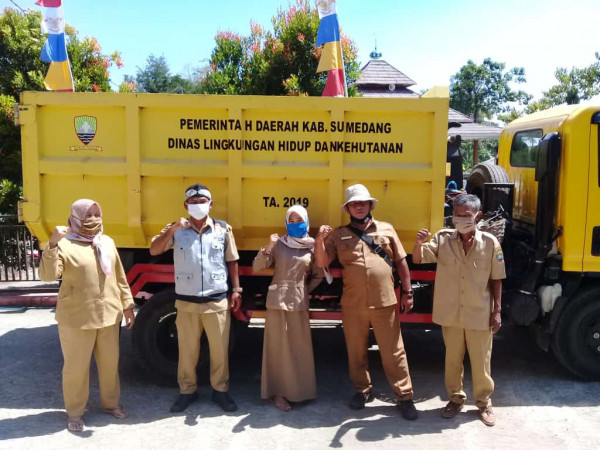 Penarikan Sampah Rumah Tangga di Kampung KB SARASA