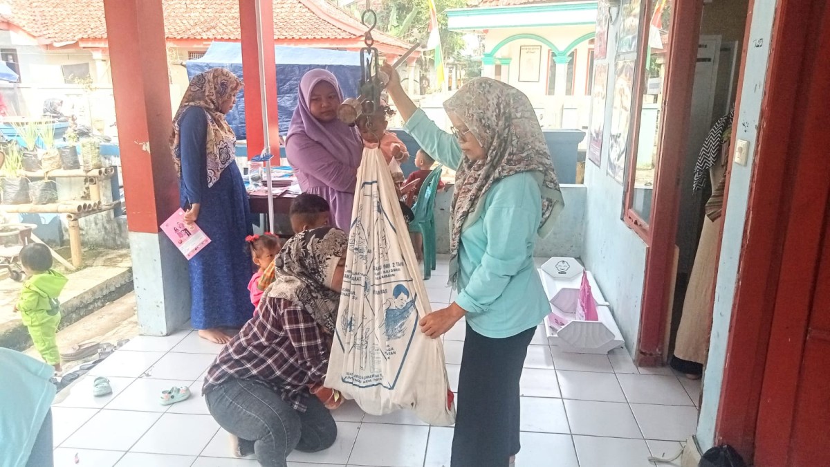 Posyandu Dan Pemberian Vit. A Serta Obat Cacing