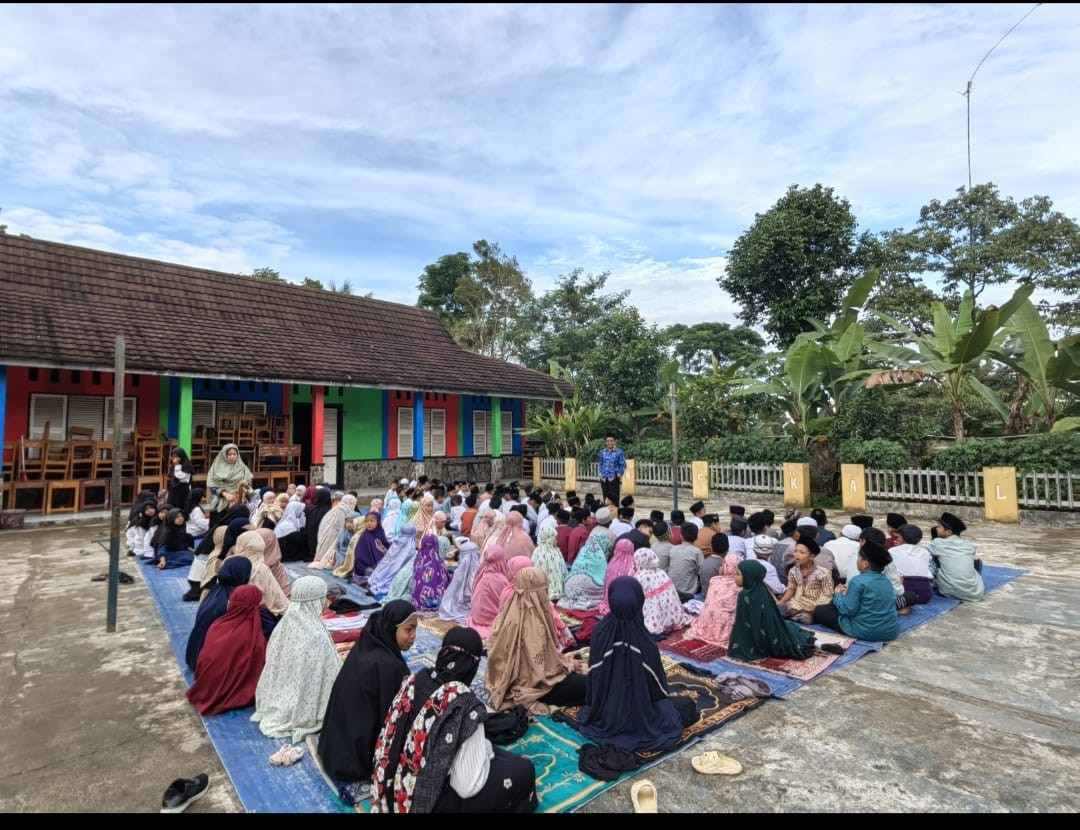 Shalat dzuha berjamaah SDN Pangkalan