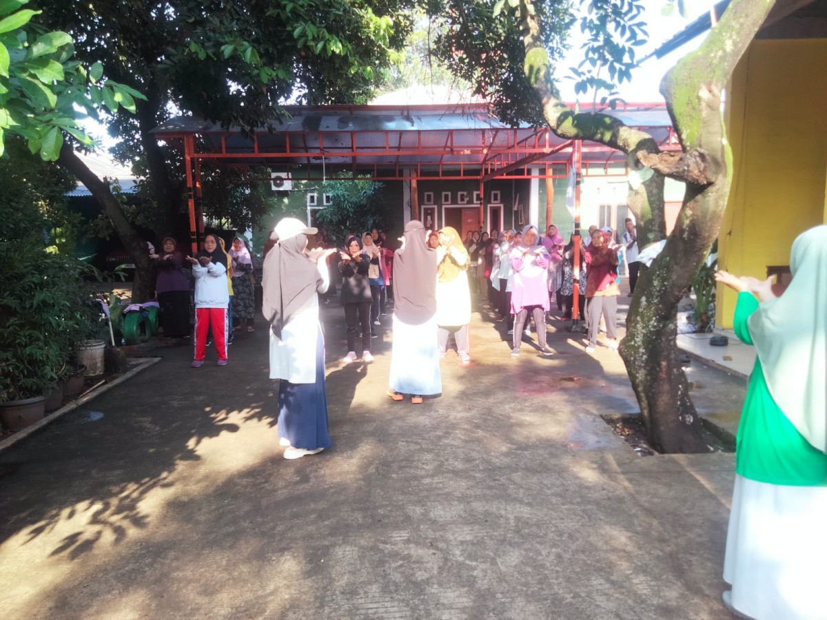 SENAM bersama sekolah lansia BKL