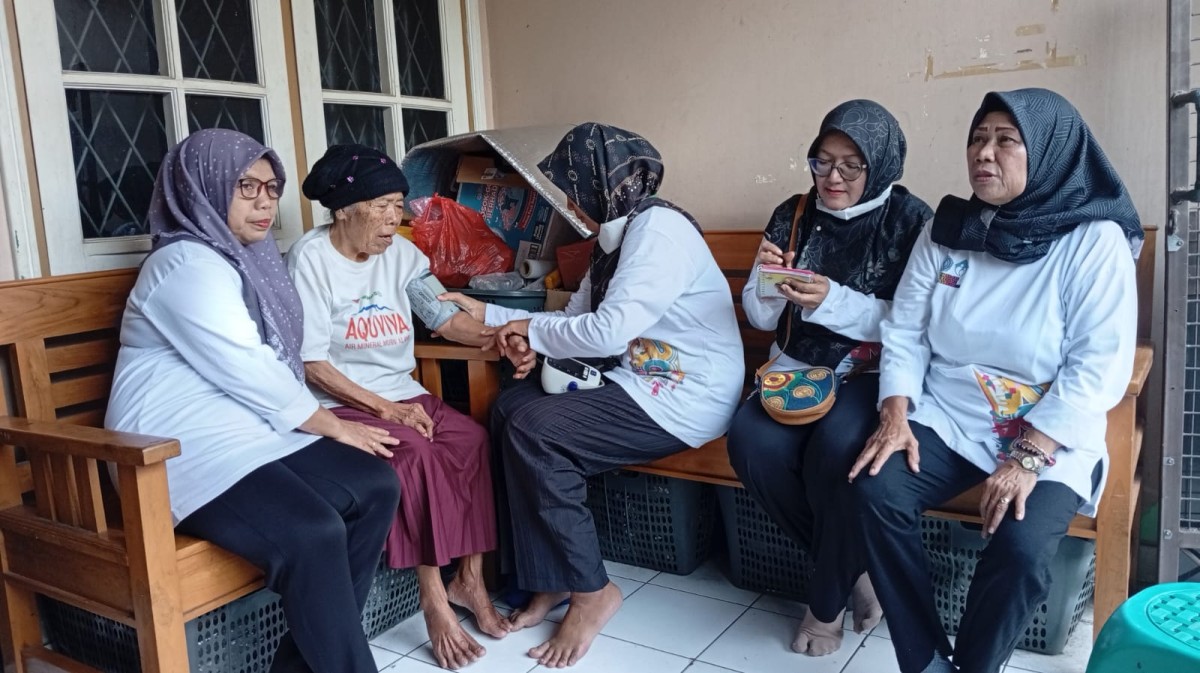 Pemeriksaan Kesehatan Lansia