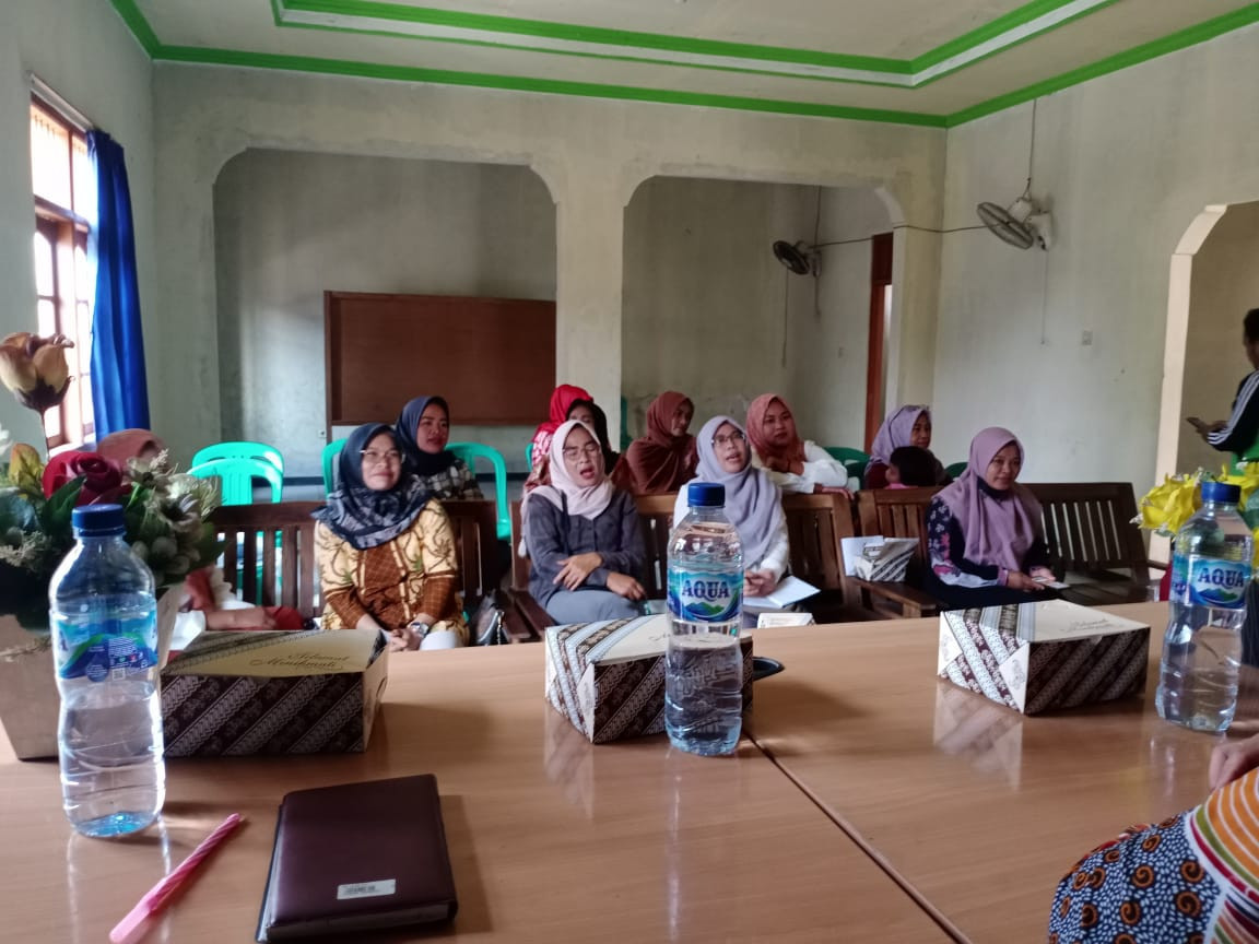 Sosialisasi DASHAT di Kampung KB