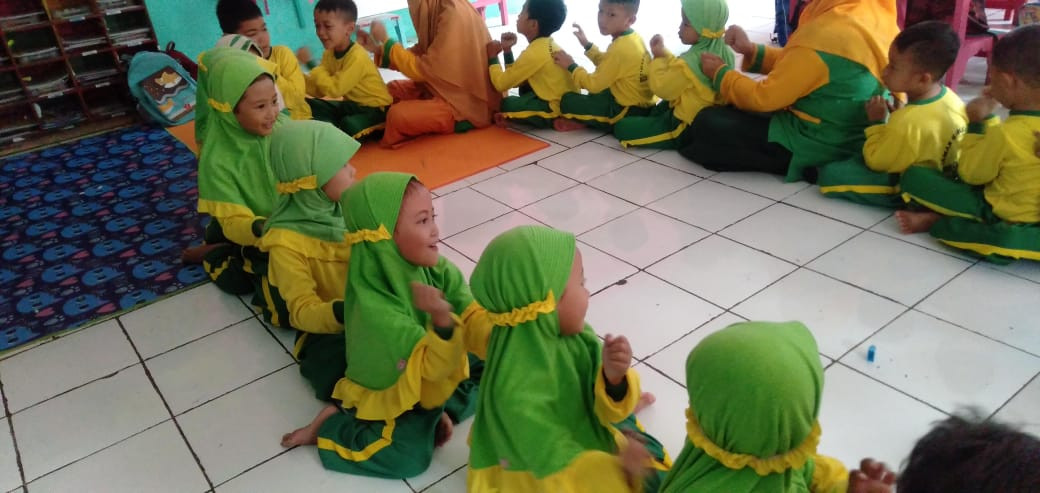 kegiatan di dalam kelas.