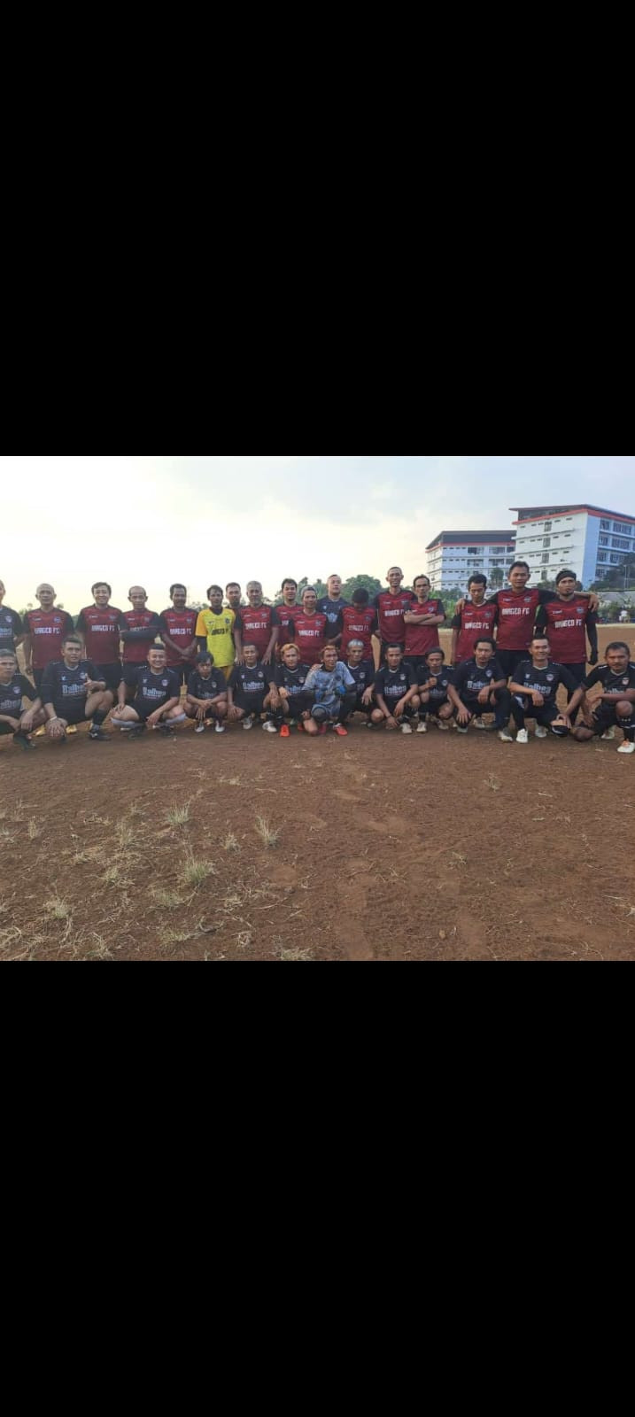 Turnamen Sepak bola dan bola Volly