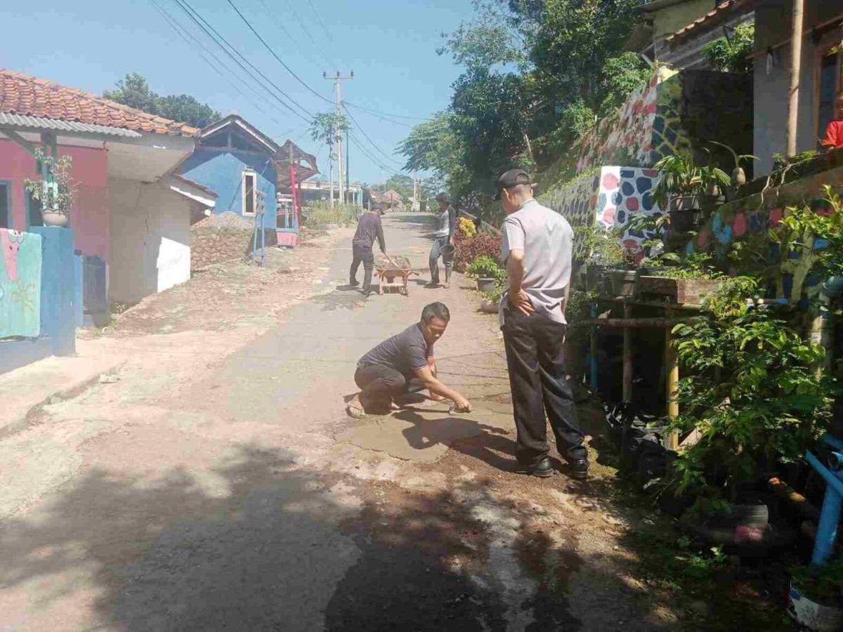 KERJA BAKTI
